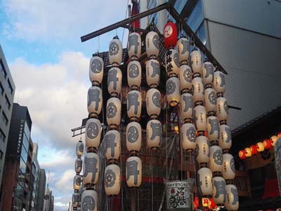 日语五十音图学习中的奇特发音